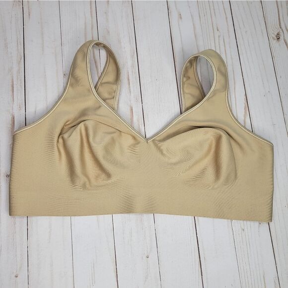 Vanity Fair Other - Vanity Fair Nude Microfiber Wireless Bra